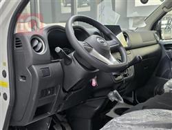 نيسان اورفان